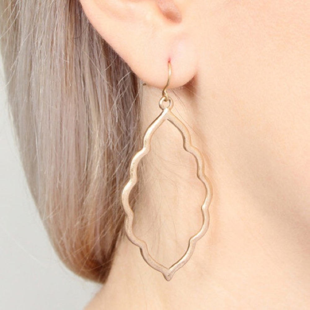 FREE Chic Gold Leaf Earrings